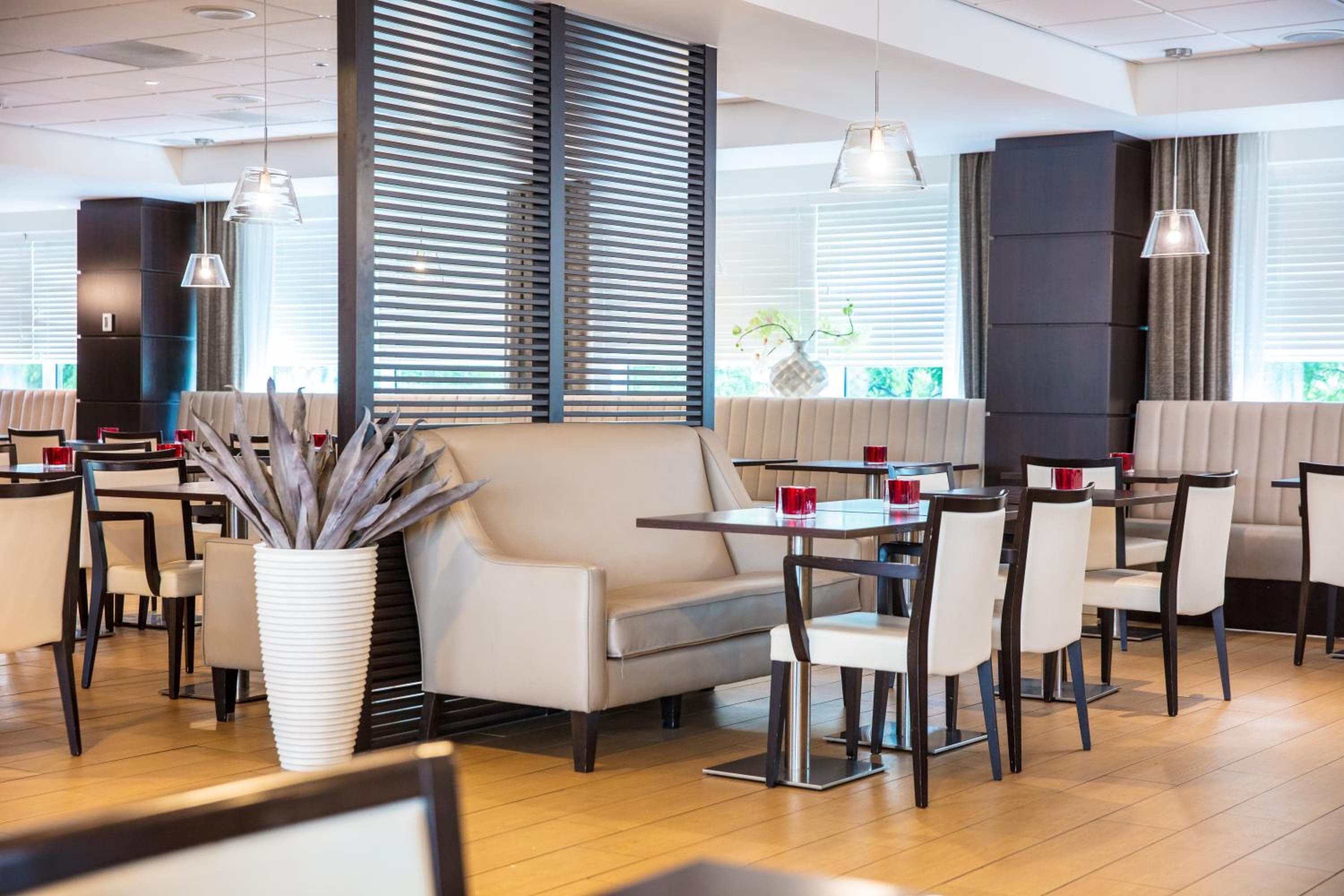 Holiday Inn Express Amsterdam - Sloterdijk Station, an IHG Hotel